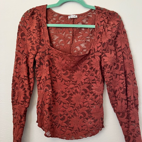 Puff shoulder long sleeve - Picture 2 of 3